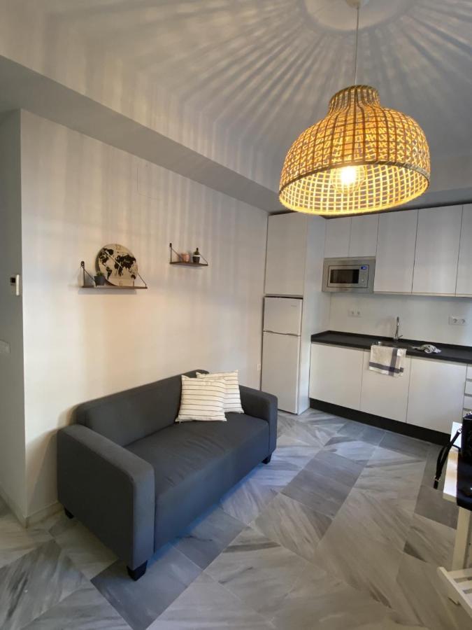 Quattro Triana En Salado Apartment Севиля Екстериор снимка