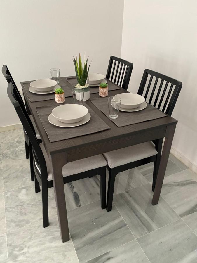 Quattro Triana En Salado Apartment Севиля Екстериор снимка
