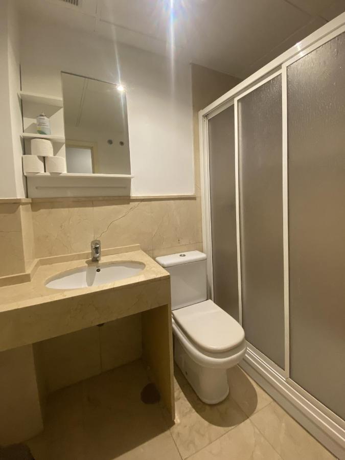 Quattro Triana En Salado Apartment Севиля Екстериор снимка